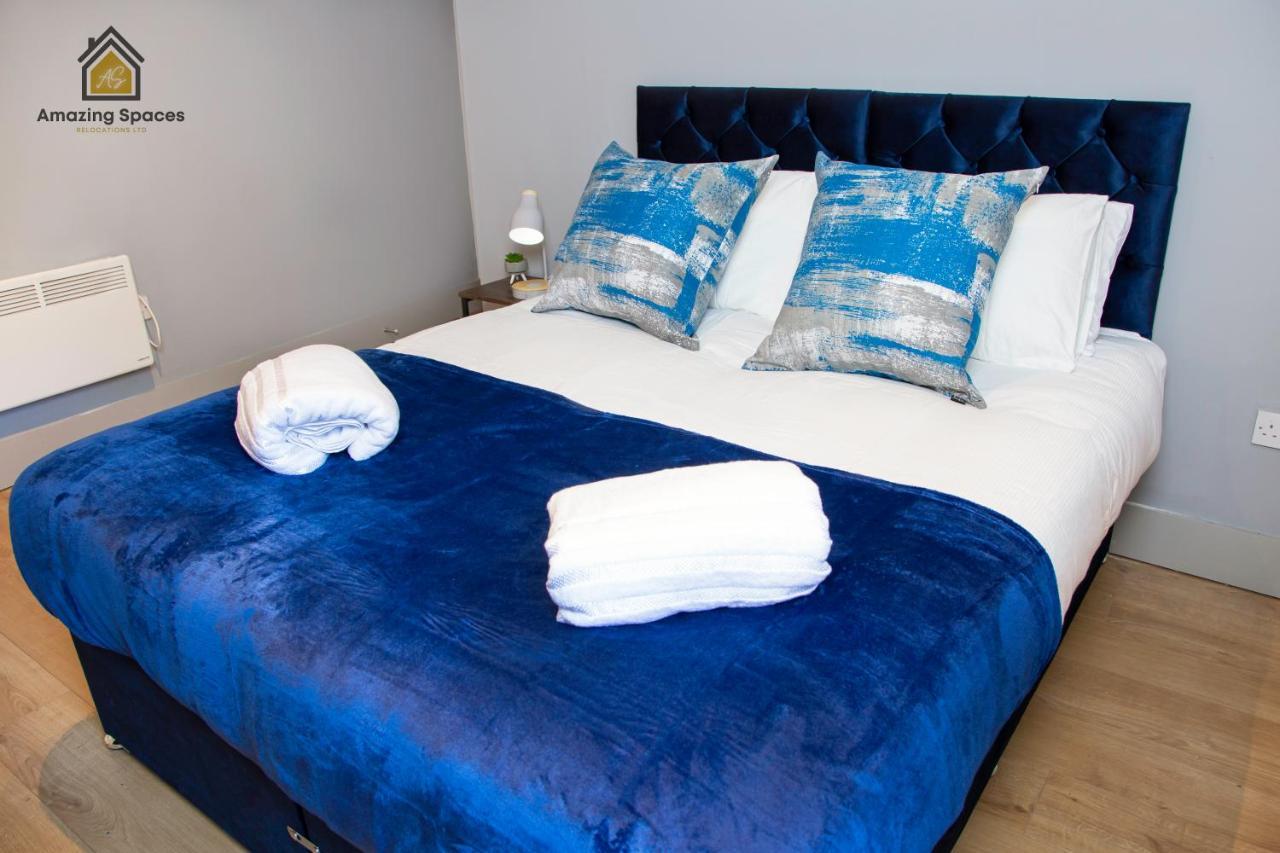 City Centre 2 Bed Flat Sleeps 3 For Work And Leisure With Free Wifi By Amazing Spaces Relocations Ltd Warrington  Exterior foto